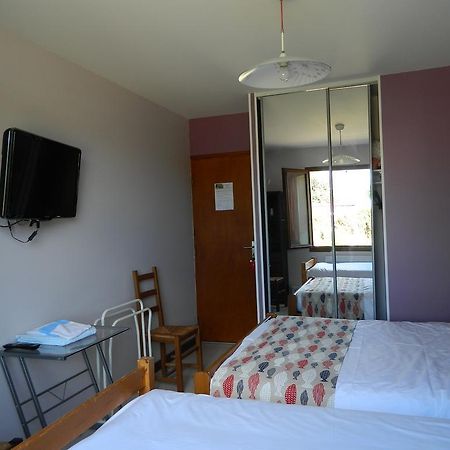 Chambre D'Hotes Les 3 Moulins Cozes Екстер'єр фото
