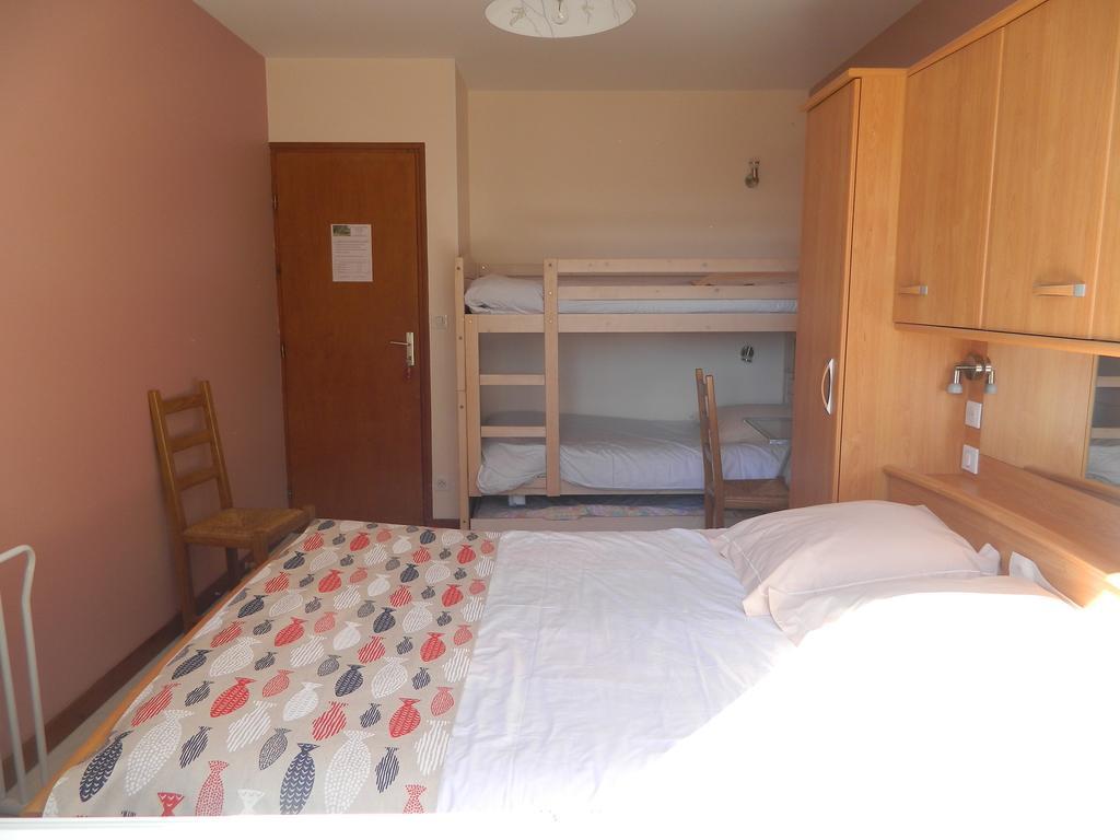 Chambre D'Hotes Les 3 Moulins Cozes Екстер'єр фото