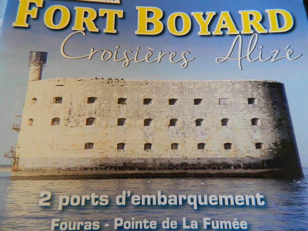 Chambre D'Hotes Les 3 Moulins Cozes Екстер'єр фото